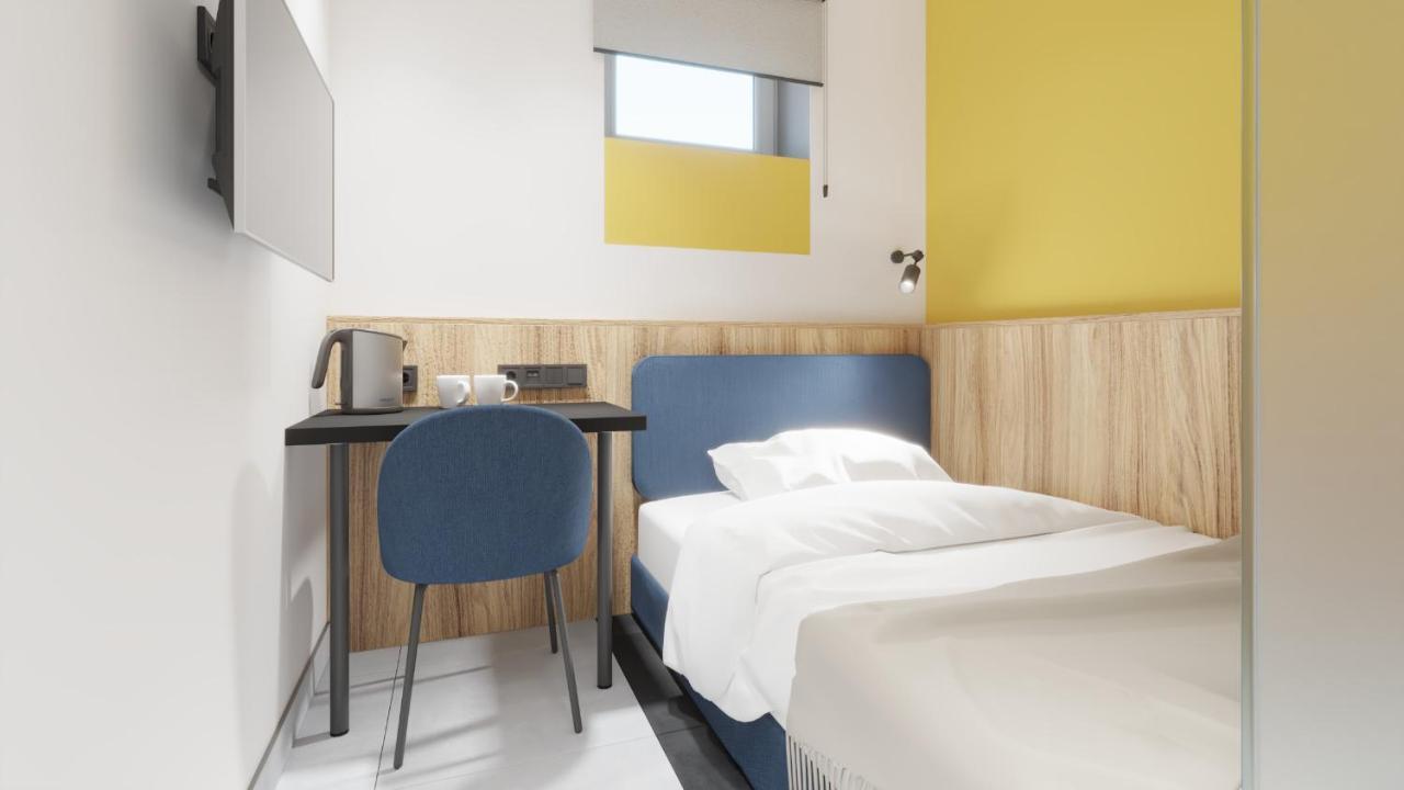 Dovzhenko Hotel Oldenburg Bagian luar foto